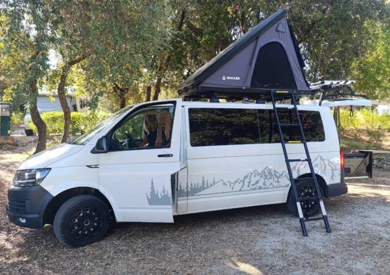 Snailer Alduo cort auto pe Volkswagen Transporter - fotografie de la client din Slovacia